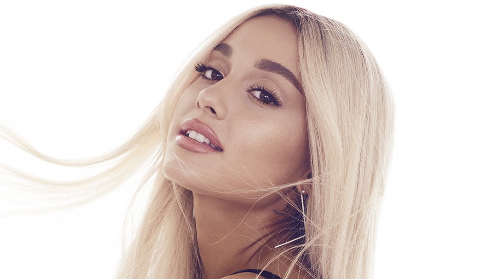 Ariana Grande, femra më e bukur e vitit