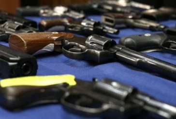 Ministria e Punëve të Brendshme merr vendim për legalizimin e armëve