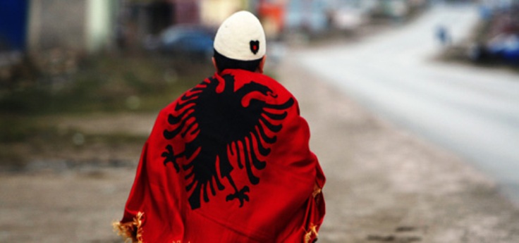Shënohet Dita e Flamurit dhe ditëlindja e komandantit legjendar Adem Jashari