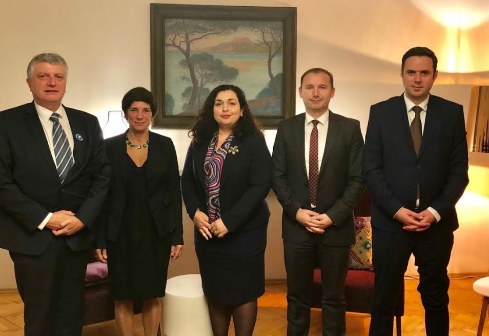 Marrin primatin të rinjtë e LDK-së, takohen me këtë person
