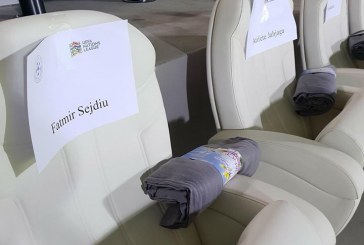Kujdes i veçantë për politikanët sonte, batanije në ulëset VIP të “Fadil Vokrrit”