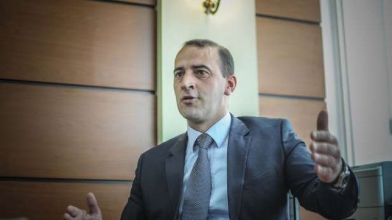 Idetë e Hashim Thaçit për shkëmbime territoresh janë “ballona” politik.