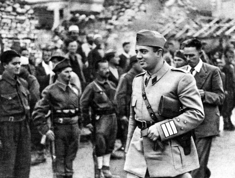 Ja pse CIA hoqi dorë nga plani për rrëzimin e Enverit