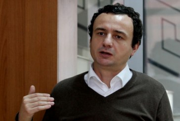 Kurti: Me ardhjen e VV’së në pushtet do të ketë naftë të lirë për bujqit dhe do të largohen xhipat e qeveritarëve