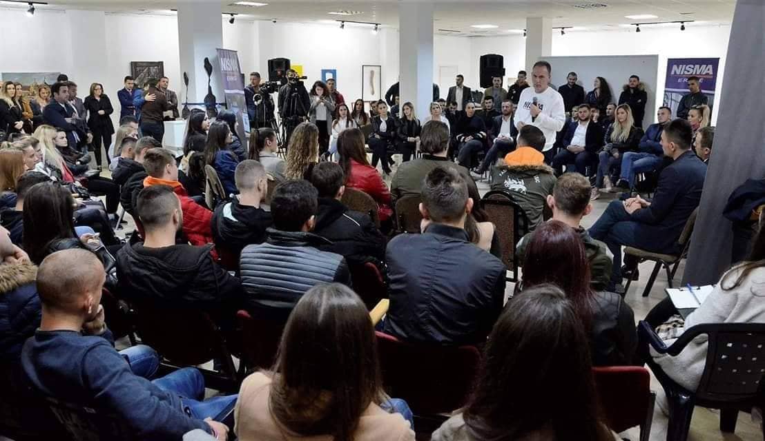 Fushata nëpër qytete – A po kërcënon NISMA me shkuarje në zgjedhje?