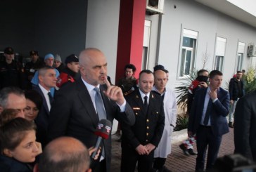 Tentoi ta godiste Edi Ramën me këpucë, dënohet me burg