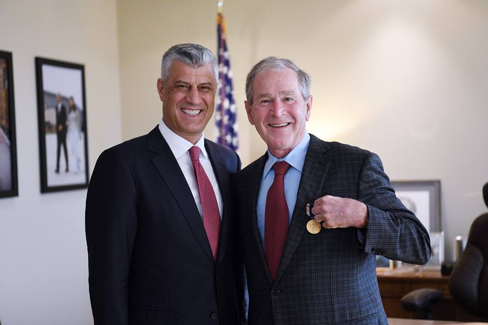 Thaçi takohet me Bushin