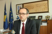 Hoti: Postet imagjinare po i kushtojnë qeverisë Haradinaj miliona euro