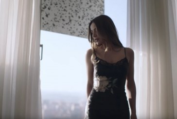 Mimoza Shkodra publikon këngën e re “Mu ma le fajin”, vargjet dedikim për Seldin?