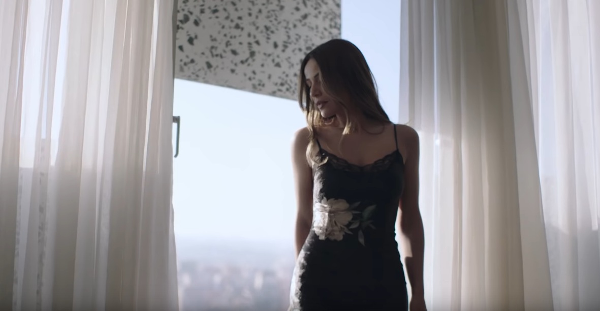 Mimoza Shkodra publikon këngën e re “Mu ma le fajin”, vargjet dedikim për Seldin?