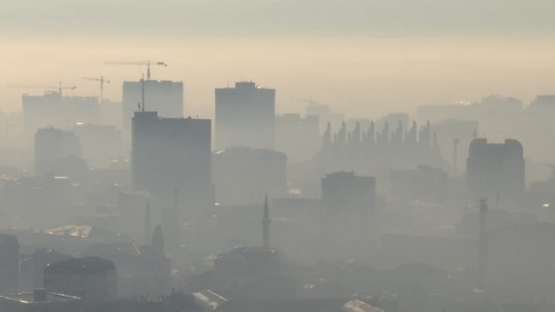 Prishtina në vendin e tretë në botë me ndotje të ajrit