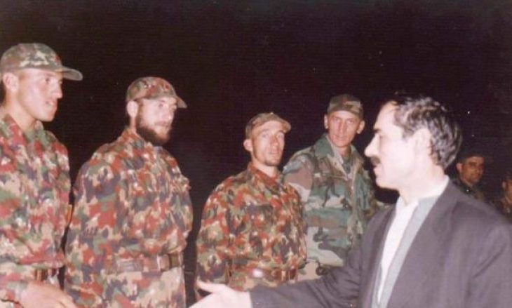 Geci: Ahmet Krasniqin e ekzekutuan dy persona me maska