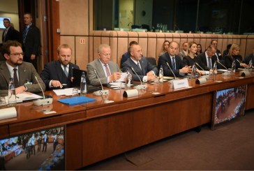 Haradinaj “Dridhë”, BE-në: E keni humbur kredibilitetin për ndërmjetësim në dialog
