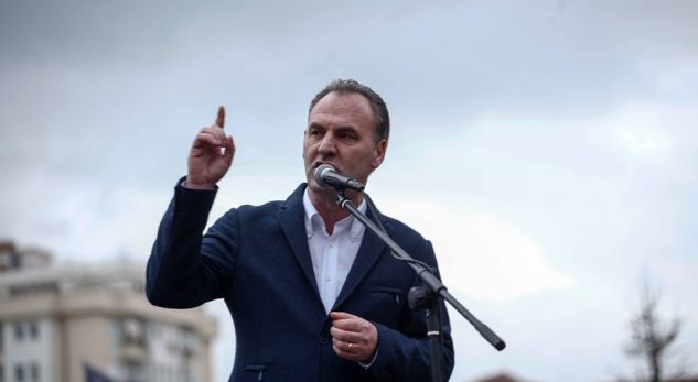 Limaj sërish sulmon të papunët: Ma mirë se në Kosovë s’gjeni, grahni punës se diku tjetër ju thyhet kurrizi