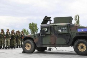 “Shqiptarët po armatosen”, kështu raportuan mediat serbe për automjetet ushtarake të ardhura nga SHBA