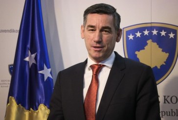 Veseli i bën thirrje opozitës t’i bashkohet ekipit dialogues me Serbinë