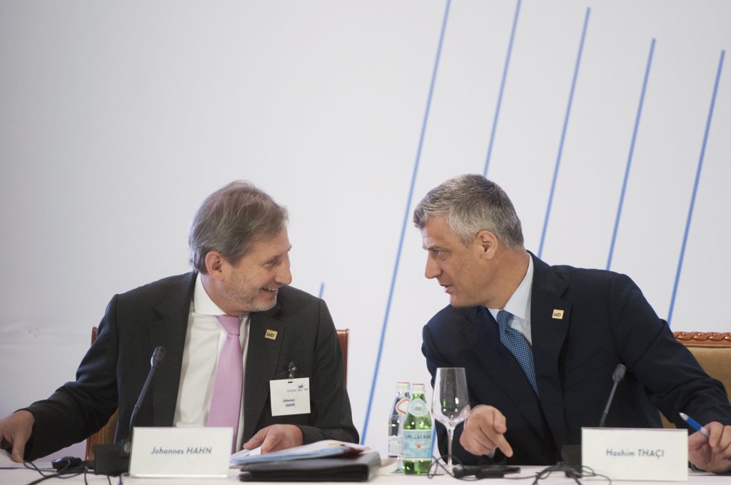 Shtyhet takimi i presidentit Thaçi me komisionerin Hahn