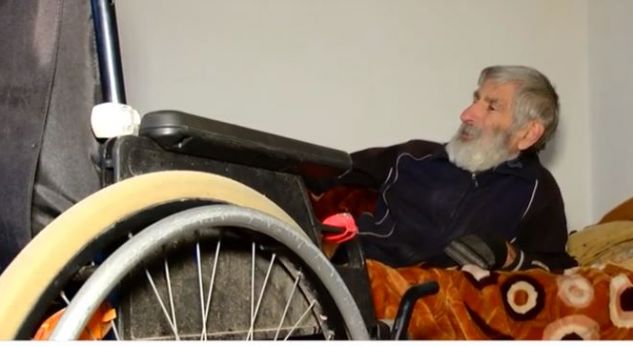 Hajnat ia vjedhin invalidit 2 mijë euro kursimet që i ruante me vite