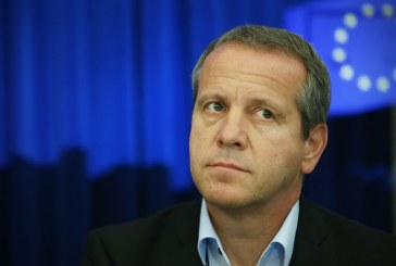 Sholtes: Të gjithë i bëjnë kërkesa Kosovës, BE t’i ketë parasysh pasojat për mosliberalizim