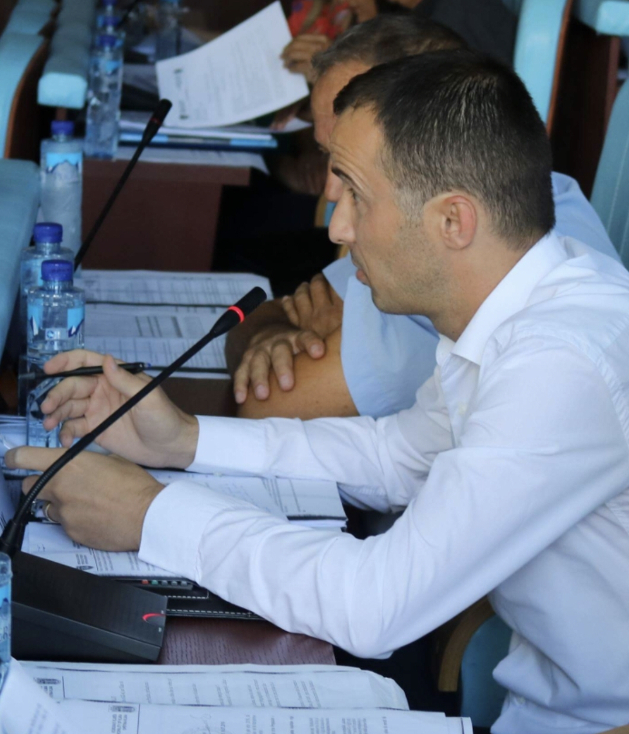 Me inciativë të asamblistit Bacaj, Komuna e Klinës ulë taksat komunale.