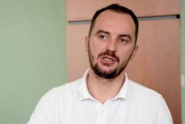 Molliqaj i drejtohet LDK’së: Jeni të nënshtruarit e Thaçit, vota juaj e bëri president