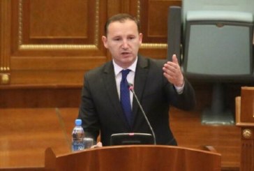 Armend Zemaj kërkon llogari nga Qeveria për tërheqjen e njohjeve