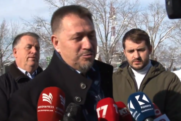 Flet Sami Lushtaku para nisjes për në Hagë