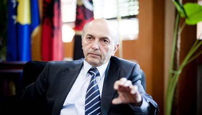 Mustafa ia kthen Veselit: Po flet me logjikën e SHIK-ut, LDK s’i do njerëzit e Kosovës në Speciale