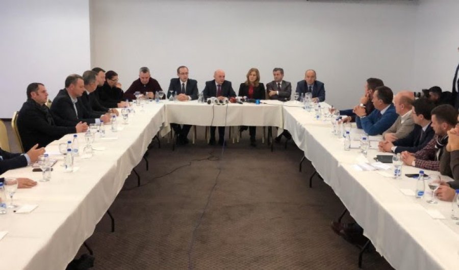 Isa Mustafa: Nuk pendohem se zgjodhem Thaçin president