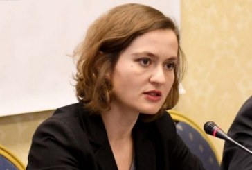 Arian Cani tallet dhe e turpëron Besa Shahnin e Kosovës në Zonë e Lirë