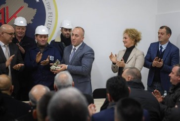 Kryeministri: Për taksën e kam përkrahjen e popullit, sa i përket marrëveshjes finale, pranojmë vetëm njohje në kufijtë e 17 shkurtit