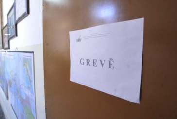 A po e rrezikojnë grevat Qeverinë “Haradinaj”