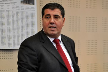 Haziri: Haradinaj sot deklaratën nga Reçaku e tha për Kadri Veselin