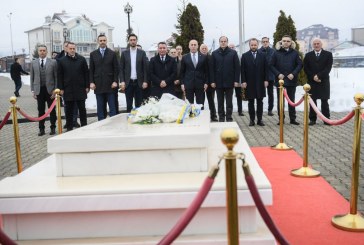 Haradinaj: Pusho i qetë, President, ushtarët e tu dhe të Adem Jasharit janë në rresht me ushtritë e paqes