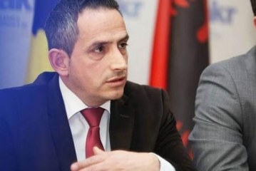 Ky është Ministri i AKR-së, i cili do ti bëjë Bjeshkët e Kosovës me pagesë