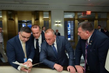 Besnik Tahiri konfirmon se paga e Kryeministrit zvogëlohet me Ligjin e Pagave