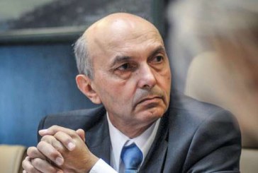 Mustafa kritikon Veselin për qasjen ndaj LDK-së: Ai nuk bënë mirë të mirret me LDK-në