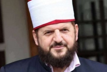 Shefqet Krasniqi i thotë  kryeministrit Haradinaj: Mos e shkatërro shoqërinë me lojërat e fatit