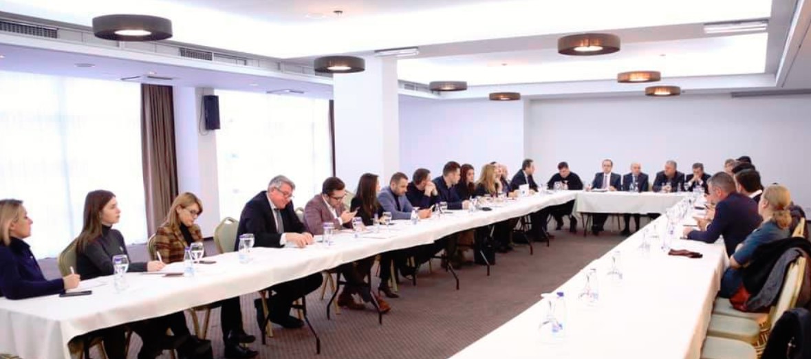 Përfundon takimi i LDK-së, ky është kushti të bëhen pjesë e dialogut