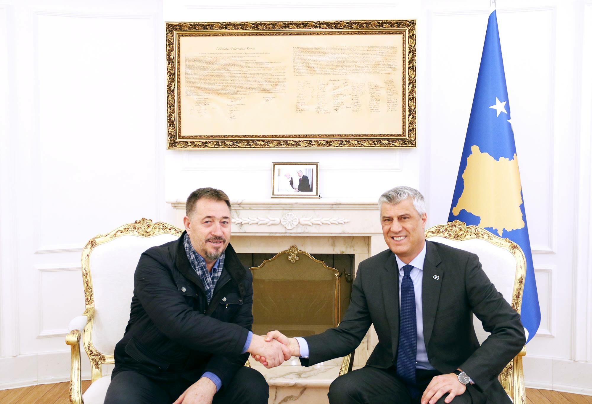 Presidenti i vendit, pret në takim Sami Lushtakun
