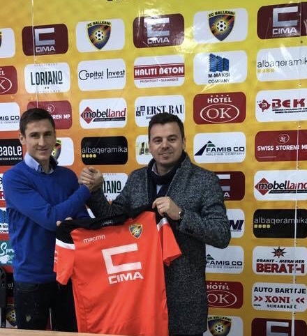 Presidenti Kabashi, prezanton lojtarin e ri për FC.Ballkanin