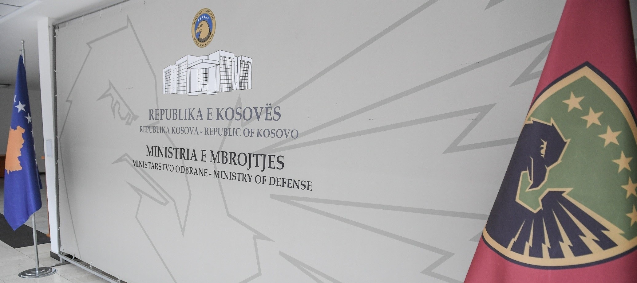 Ministria e Mbrojtjes shpall konkurs për rekrutim – ushtarë për shërbim aktiv në FSK