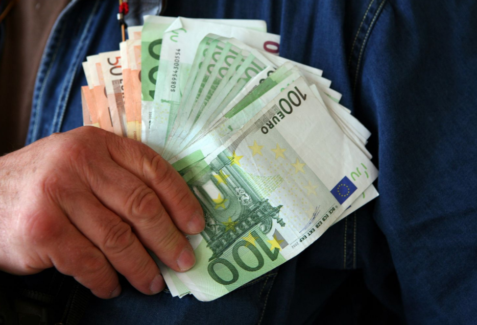 Mjekët dhe infermierët kosovarë pagat më të larta në rajon, ja krahasimet