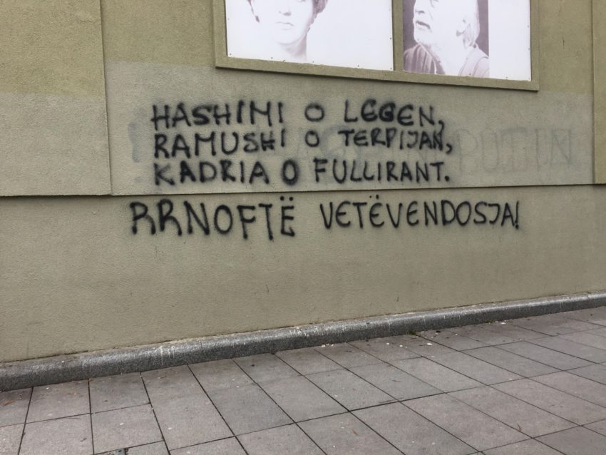 Grafit i ri kundër tre liderëve shtetërorë (Foto)