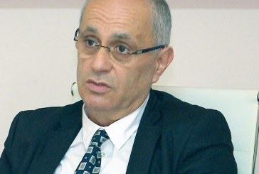 Hiqu si debil, si i trashë dhe ke për t’u bërë ministër, deputet, ambasador