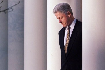 Fjalimi i Bill Clintonit për vrasjet në Kosovë pak para bombardimeve të NATO-s