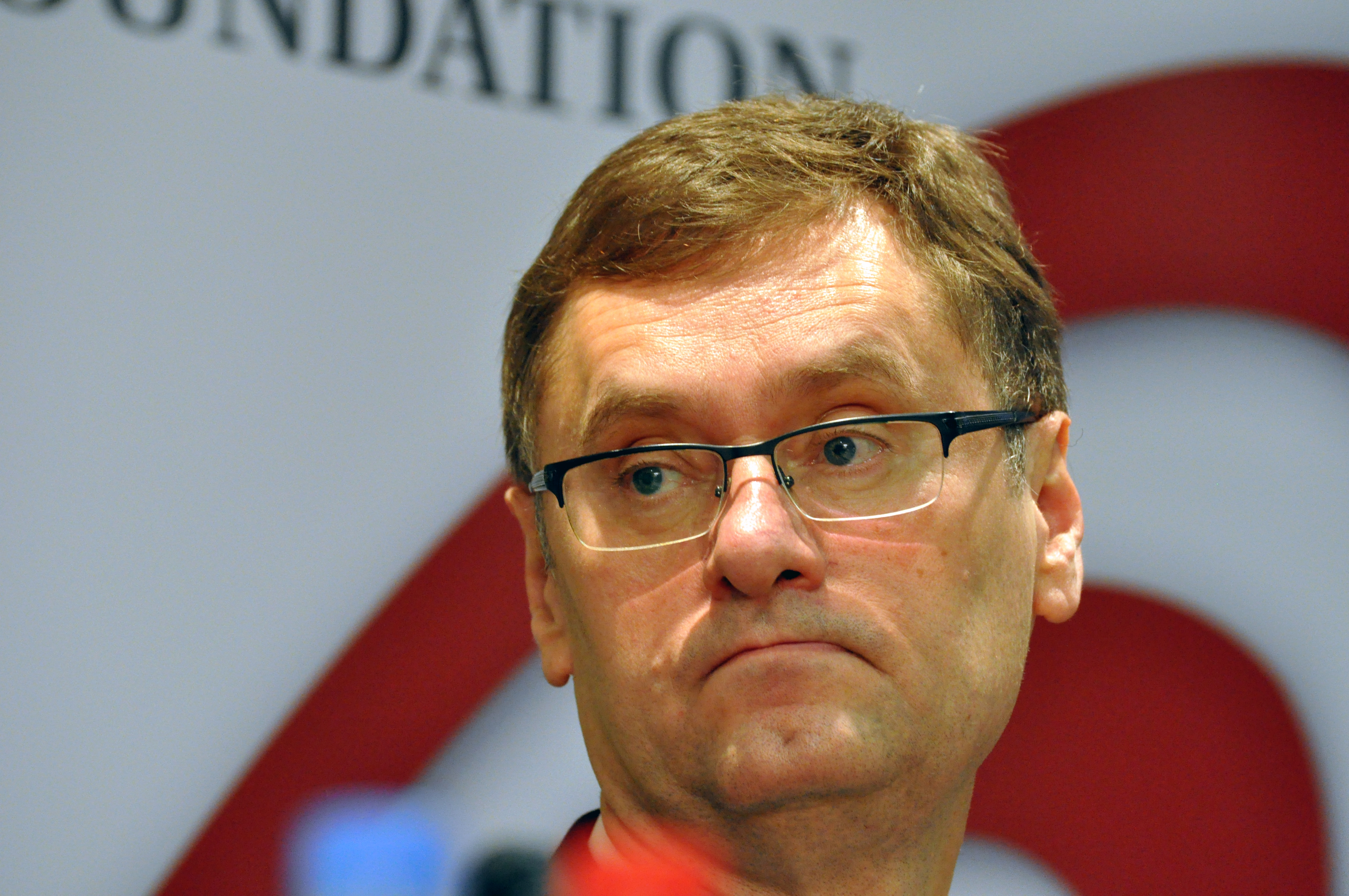 Politika e mbrapsht
