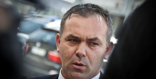 Selimi: Ma shumë po ikin njerëzit prej varfërisë, se që kanë ik prej Serbisë – Të rinjtë s’duan asfalt, po punë
