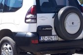 Keqpërdorimet me veturat zyrtare, tani edhe pazar në Fushë-Kosovë