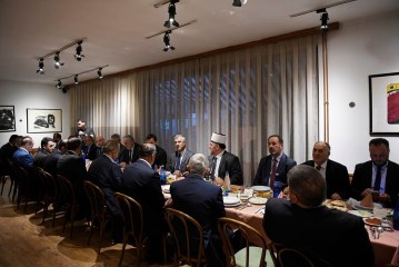 Presidenti shtron iftar për BIK-un